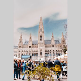 Frühlingsstimmung am Rathausplatz | © STG | Michaela Lorber