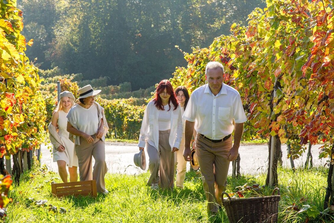 PackageDay trip by bus:: Through Schilcherland in Southern Styria - Genuss ab Hof: Journey to culinary delights