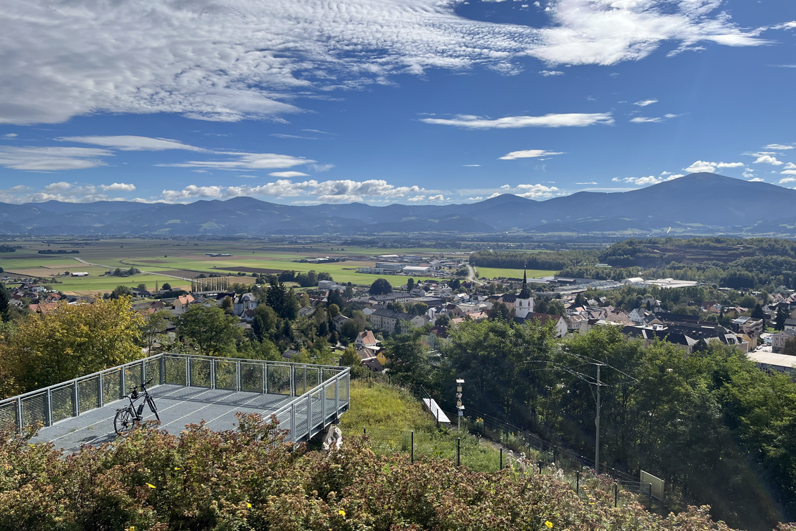 Traumhafter Aus- und Weitblick bei der Ruine | © STG / Julia Maierhofer