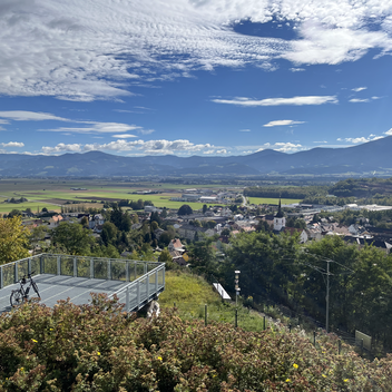 Traumhafter Aus- und Weitblick bei der Ruine | © STG / Julia Maierhofer