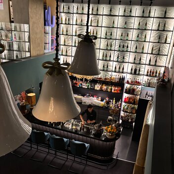 Die Amouro Bar von oben.  | © STG | Miriam Defregger