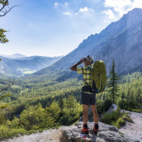 Wanderroute Vom Gletscher zum Wein: Etappe 31 bei der Riegersburg | © Seiermark Tourismus / pixelmaker.at