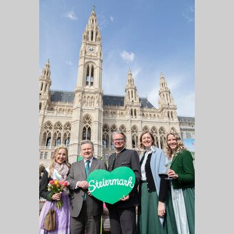 Bürgermeister Michael Ludwig, Landeshauptmann Christopher Drexler, Landesrätin Barbara Eibinger-Miedl. | © STG | Jürgen Hammerschmid