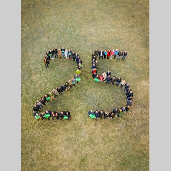 Bereit für den 25. Steiermark-Frühling in Wien von 4.-7. April 2024:  Rund 80 Ausstellerinnen und Gastgeber rund um STG-GF Michael Feiertag im Steiermarkhof in Graz bei der letzten gemeinsamen Programmbesprechung. | © STG | Jesse Streibl