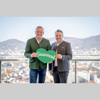 Landeshauptmann Mario Kunasek und STG-Geschäftsführer Michael Feiertag | © STG | Jaden Gynes