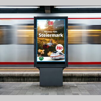 Sujet Steiermark mit Wandern in den herbstlichen Bergen. c STG