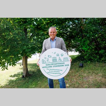 Landeshauptmann Mario Kunasek startet die neue Qualitätsbettenoffensive für steirische Beherberger.  | © STG | Erwin Scheriau