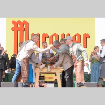 Bieranstich gelungen | © STG | Rene Strasser