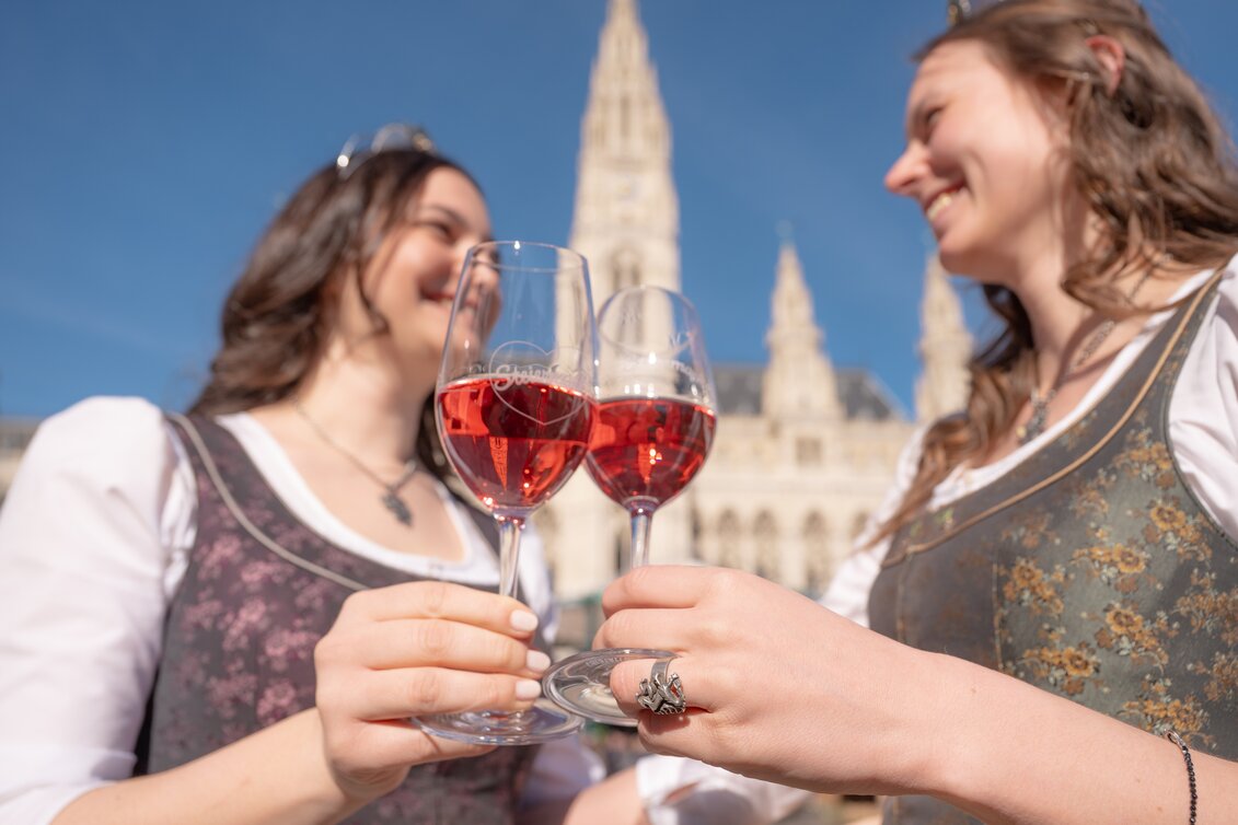 Zum Wohl beim 27. Steiermark-Frühling | © STG | Rene Strasser