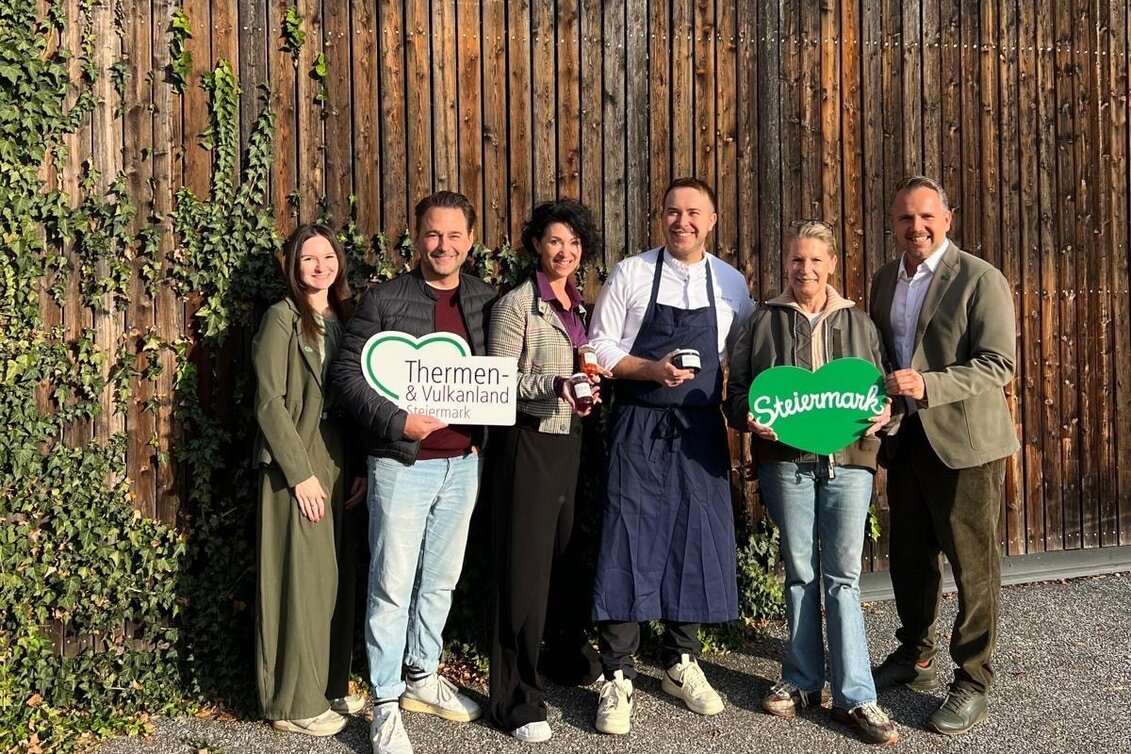 Conny Poletto bei Haberl & Fink: v.l.n.r. Jennifer Tauscher (Presse THUVL),  Dennis Wilms, Bettina Fink-Haberl, Hans-Peter Funk jun., Conny Poletto, Michael Feiertag. | © Thermen- und Vulkanland