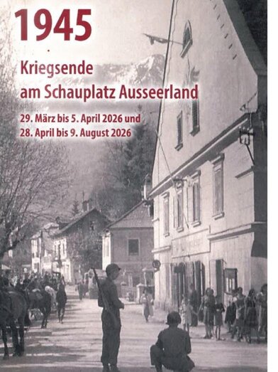 Kuratorenführung durch die Ausstellung "1945-Krieg | © Kammerhofmuseum Bad Aussee Adelheid Petter | Kammerhofmuseum Bad Aussee Adelheid Petter | © Kammerhofmuseum Bad Aussee Adelheid Petter