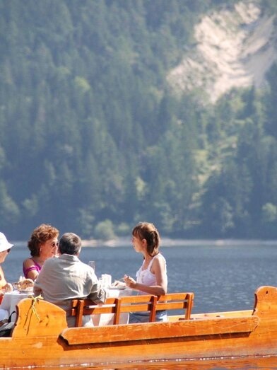 Buch&Boot, Altaussee, Plättenfahrt | Boote Salzkammergut | © Boote Salzkammergut