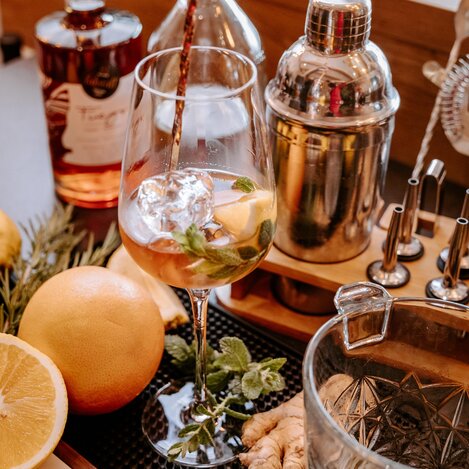 Wermut Rosé mit Holunder & Orange | © Lisa Bauer | Binas Pictures | © Lisa Bauer