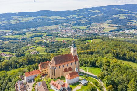pilgrimage church Pöllauberg_Eastern Styria | © ©Helmut Schweighofer