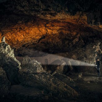 Eine der größten Gipskristallhöhlen Europas | © Stefan Leiter