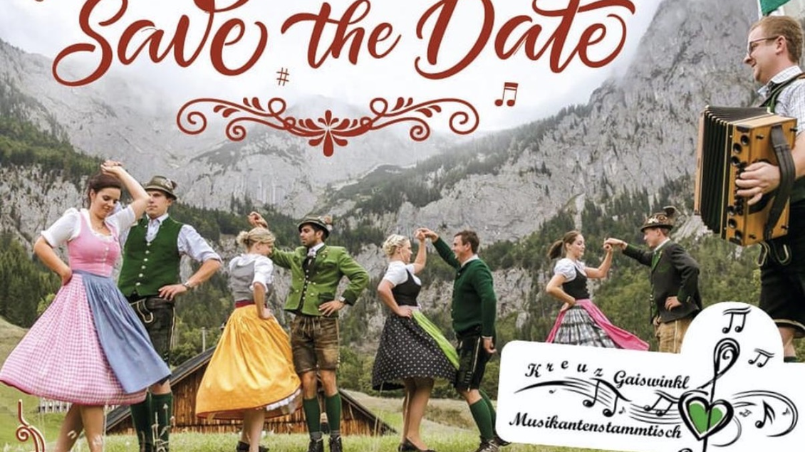 <p>Tradition und Tanz vor beeindruckender Bergkulisse: Beim Kathreintanz treffen sich Tanzpaare in festlicher Tracht zu einem stimmungsvollen Abend mit Musik, Geselligkeit und gelebtem Brauchtum. Save the Date!</p> | © Kreuz-Gaiswinkl Musikatenstammtisch