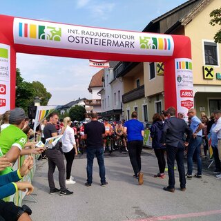 Cycling_Youth_Tour_Start_Eastern_Styria