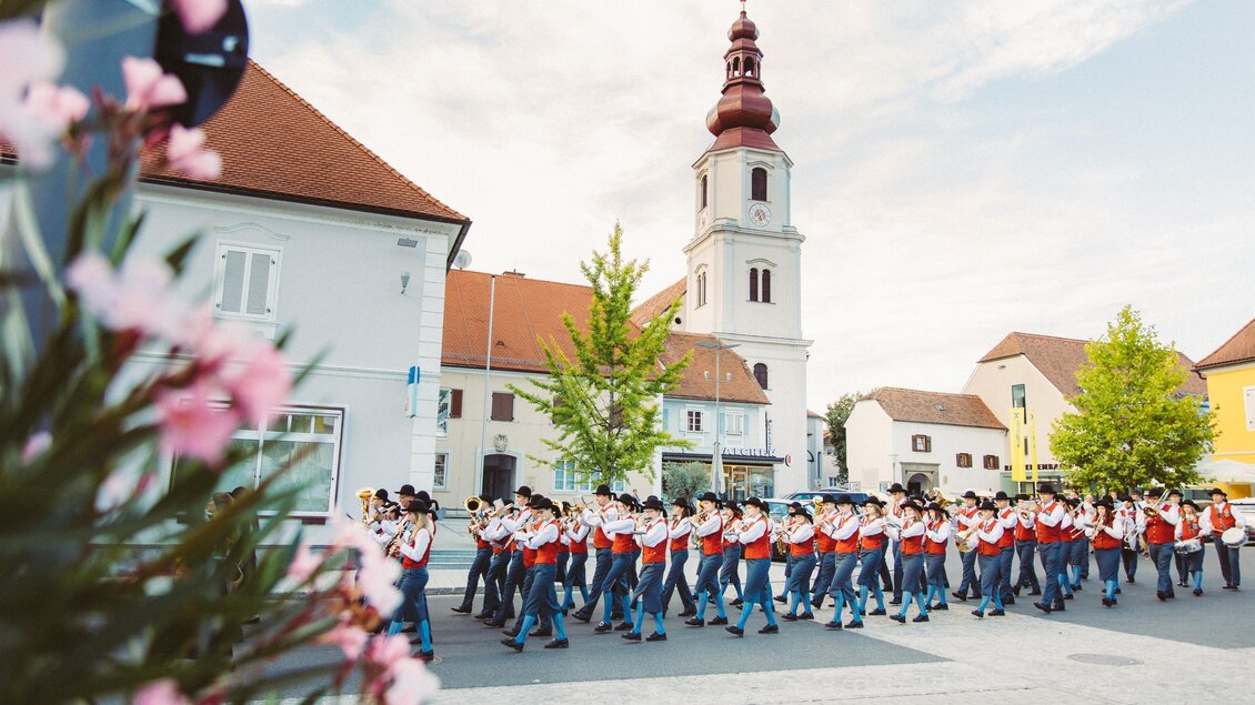 Aufmarsch der Musikkapelle | © Sebastian Friedl