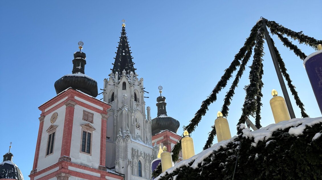 Mariazeller Basilika mit Adventkranz | © TV Hochsteiermark