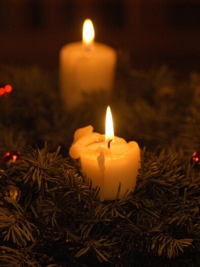 Adventi koszorú négy égő gyertyával Passailban | © Tourismusverband Oststeiermark