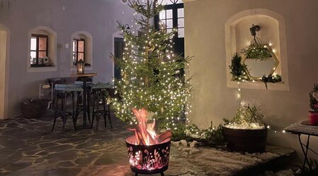 Feuerschale, Christbaum, Podenhaus, Bad Aussee | © Podenhaus, Bad Aussee | Podenhaus, Bad Aussee | © Podenhaus, Bad Aussee