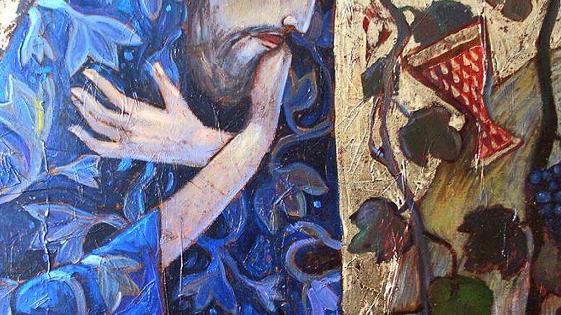 Ein gemaltes Porträt eines Mannes mit einem blauen Umhang, umgeben von Pflanzen und Blättern. Der Mann hat einen nachdenklichen Ausdruck und hält eine Hand an sein Gesicht. | © V. Hayda