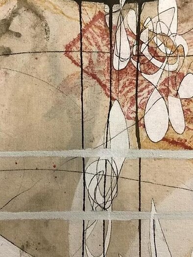 An artistic collage depicts a figure in a suit standing in front of abstract shapes and lines. The background is in soft color tones and appears dynamic. | © Bild: Bruno Wildbach