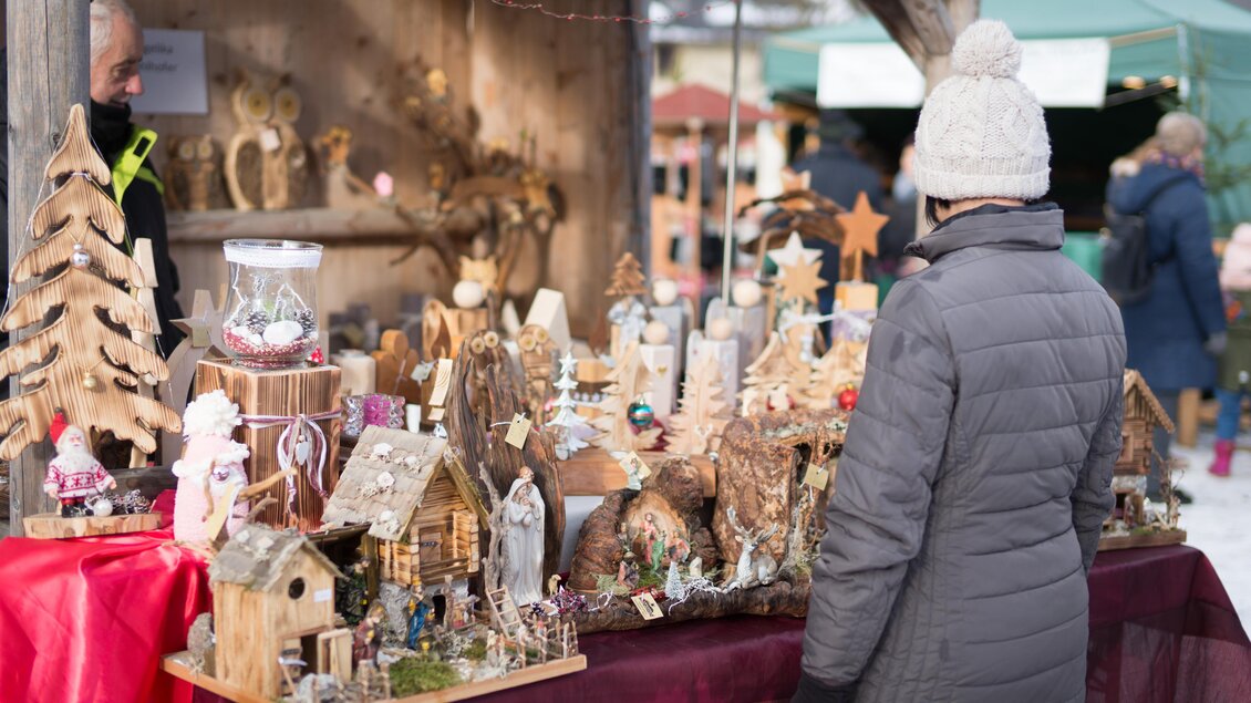 Einkaufen beim Brandluckner Adventmarkt | © Naturhotel Bauernhofer