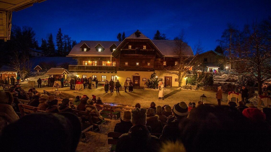 Weihnachtsspiel beim Brandluckner Huab'n Theater | © Naturhotel Bauernhofer