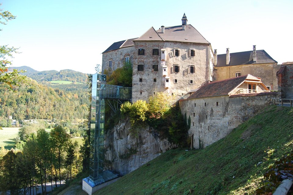 Aussenansicht Burg Rabenstein | © (c) René Vidalli