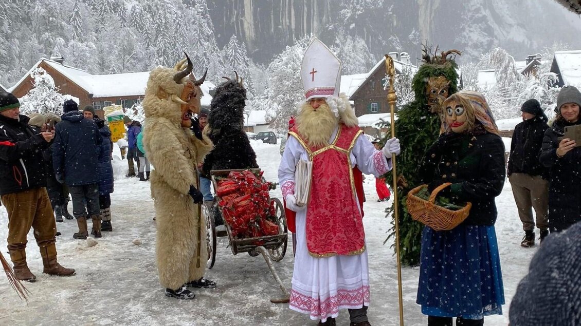 Bischof, Krampusse in Gößl, Grundlsee | © Johanna Rastl