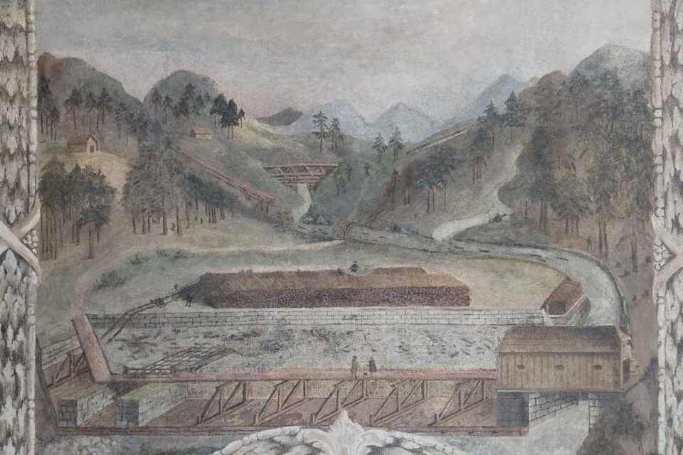 Das Bild ist ein historisches Fresko im sogenannten „Kaisersaal“. Es zeigt eine Flusslandschaft in einem Gebirgstal mit einer technischen Anlage im Vordergrund - eine frühe Industrieanlage zur Nutzung von Wasserkraft. | © Kammerhofmuseum Bad Aussee, kammerhofmuseum.at