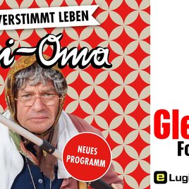 Markus Hirtler als Ermi-Oma präsentiert sich wieder mit Kopftuch und Schürze und beansprucht die Lachmuskeln der Zuschauer. | © Tourismusverband Oststeiermark