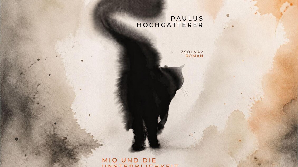 <p>Das Buch Cover von Paulus Hochgatterers Roman "Über Verlust, Vergänglichkeit und sieben Leben".</p> | © Die Wasnerin