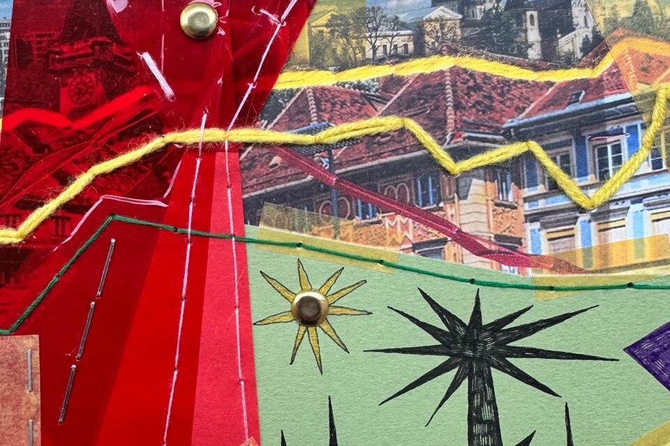 Eine kreative Collage mit leuchtenden Farben und verschiedenen Texturen. Die Darstellung umfasst geometrische Formen, Landschaftsbilder und abstrakte Elemente. | © Anton Tkachenko