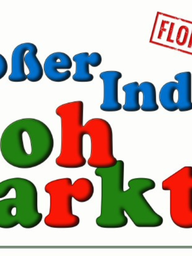 Großer Indoor Flohmarkt mit buntem Schriftzug. Es sind Spielzeuge und Ski im Hintergrund zu sehen. | © Beatrix Huber, Leana Grieshofer