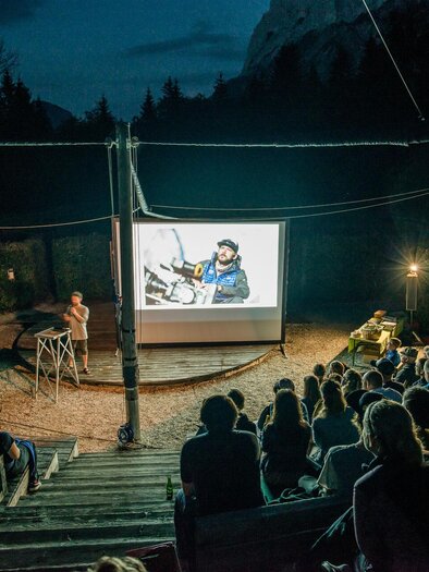 Kino beim Weidendom