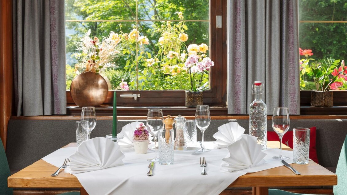 Gedeckter Tisch im Dorfwirtshaus Stöckl in Grundls | © Dorfwirtshaus Stöckl