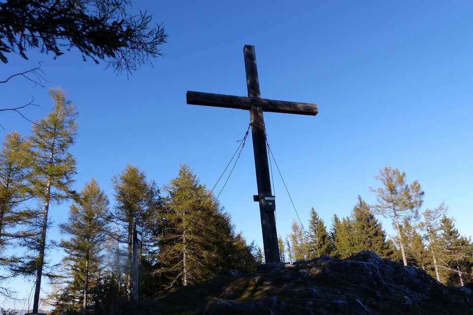 Gipfelkreuz am Patscha-Berg in St. Kathrein am Offenegg | © Tourismusverband Oststeiermark