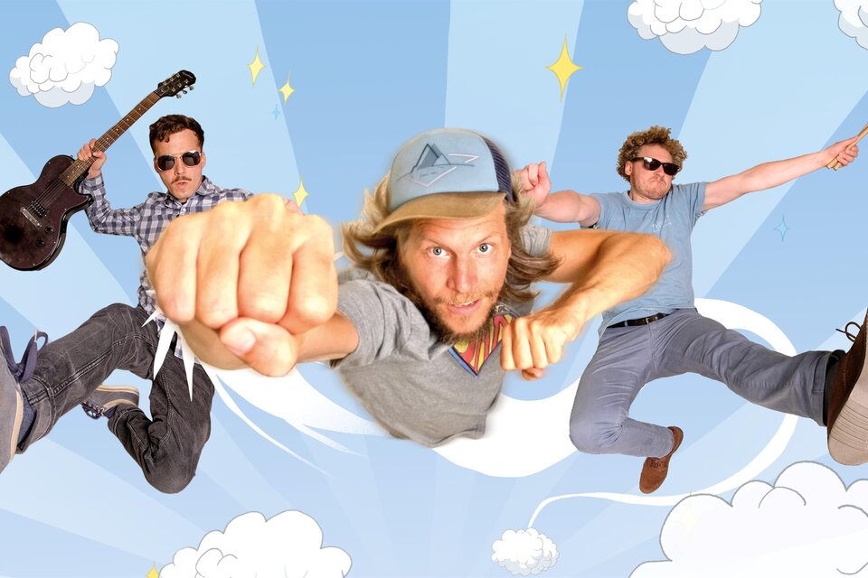 <p>Drei fliegende Musiker vor breit gestreifen hellblauen Hintergrund! Der rechte Musiker im Hintergrund hat eine Gitarre in der Hand, der mittlere macht eine Flugpose mit geballter Hand und der linke Musiker im Hintergrund hat zweit Drummer Stäbchen in der Hand.</p> | © mexer