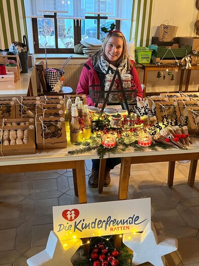 Exhibitor at the Christmas market in Ratten. | © Gemeinde Ratten