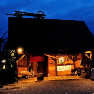 Schratlhütte bei Nacht | © SPhotography