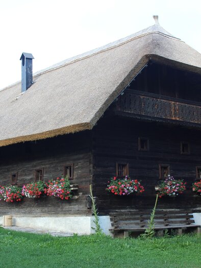 zu sehen ist ein altes Bauernhaus im Freilichtmuseum Vorau. | © Klaus Ranger