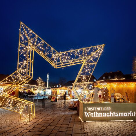Eingang Weihnachtsmarkt Fürstenfeld | © Stadtmarketing Fürstenfeld | Stadtmarketing Fürstenfeld | © Stadtmarketing Fürstenfeld
