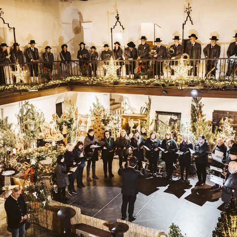 Live-Musik im Schlosshof | © Kunsthandwerk Schloss Burgau | fotofraller.at | © Kunsthandwerk Schloss Burgau