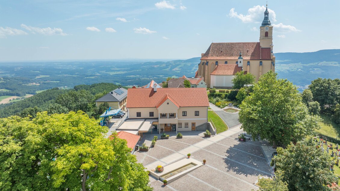 Weitblick_Pöllauberg_Oststeiermark | © H. Schweighofer