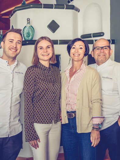 Familie Haberl-Fink aus Walkersdorf – Gastgeber:innen und Kulinarikprofis, die gemeinsam für herzliche Gastlichkeit und Genuss stehen. | © Fink's Restaurant