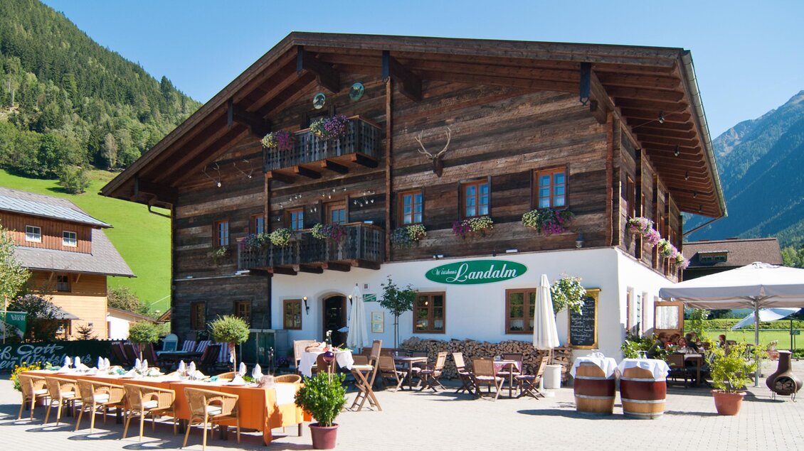 Sommer - Landalm - aussen  | © Landalm - Sommerfeste - Ausflüge - Restaurantleben