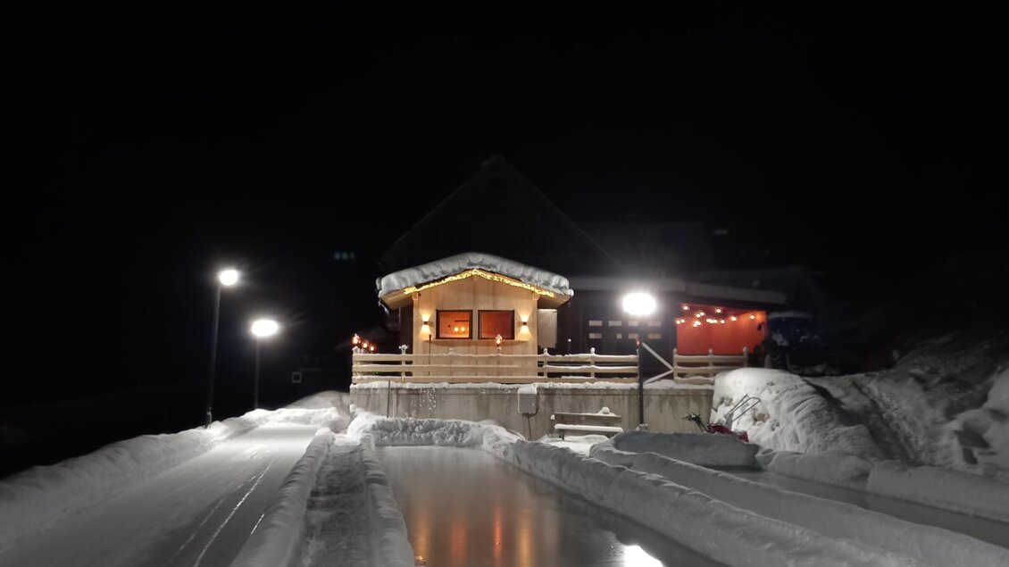 Bahn bei Nacht | © Almstube/Schlattinger 