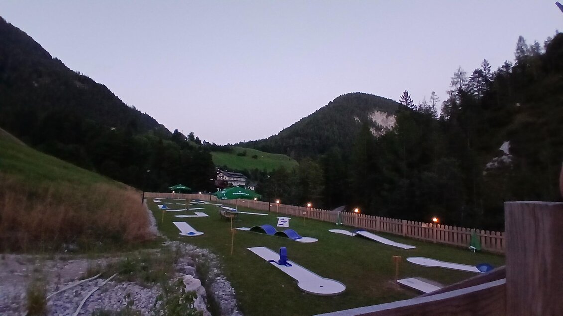 Minigolf  | © Almstube Schlattinger 
